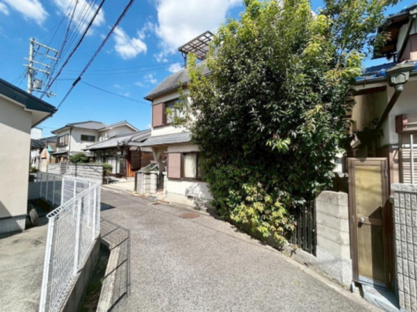 和泉市肥子町、中古一戸建ての画像です