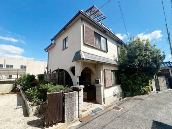 和泉市肥子町、中古一戸建ての画像です