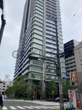 大阪市西区靱本町、マンションの画像です