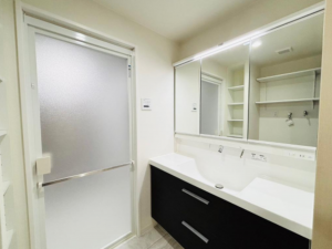 岸和田市港緑町、マンションの画像です