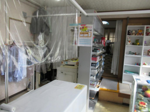 和泉市東阪本町、収益物件/店舗付住宅の画像です