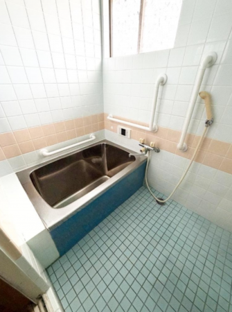 岸和田市上松町、中古一戸建ての画像です