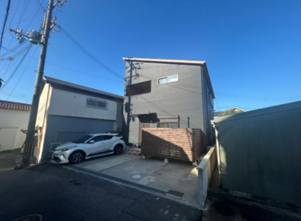 岸和田市南上町、中古一戸建ての画像です