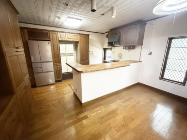 和泉市光明台、中古一戸建ての画像です