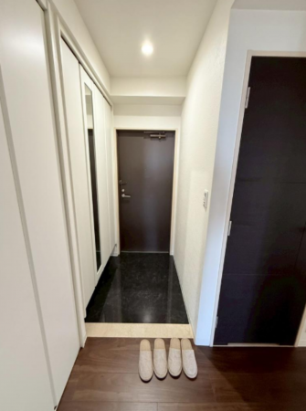 岸和田市港緑町、マンションの画像です