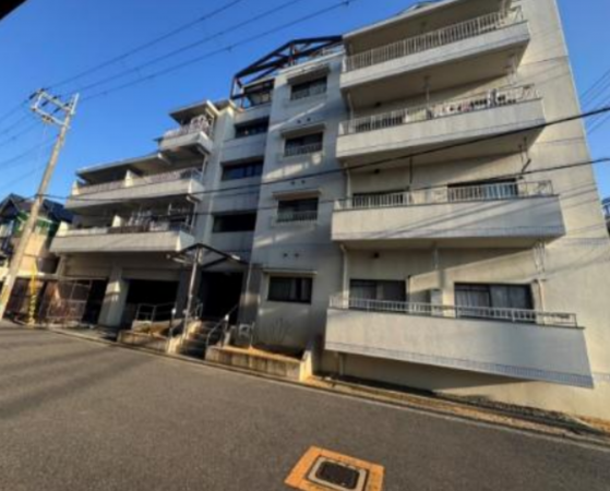 岸和田市池尻町、マンションの画像です