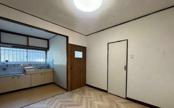 和泉市王子町、中古一戸建ての画像です