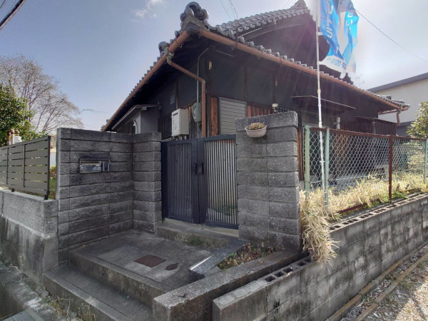 和泉市上町、中古一戸建ての画像です