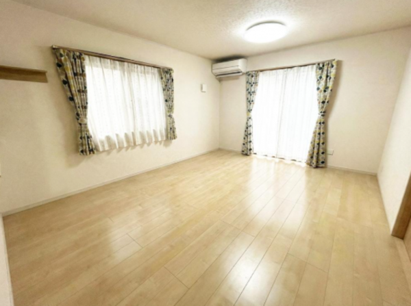 岸和田市春木泉町、中古一戸建ての画像です