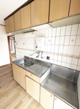 和泉市阪本町、マンションの画像です