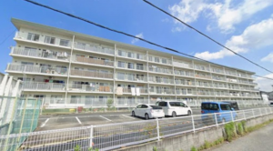 和泉市阪本町、マンションの画像です