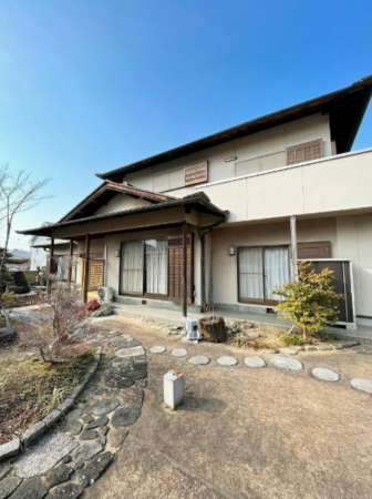 和泉市唐国町、中古一戸建ての画像です
