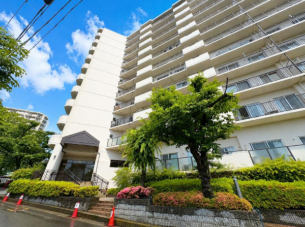 和泉市伏屋町、マンションの画像です