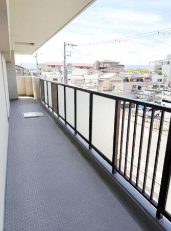 岸和田市加守町、マンションの画像です