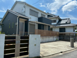 岸和田市東ケ丘町、中古一戸建ての画像です