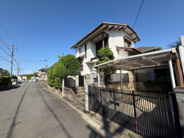 岸和田市上松町、中古一戸建ての画像です