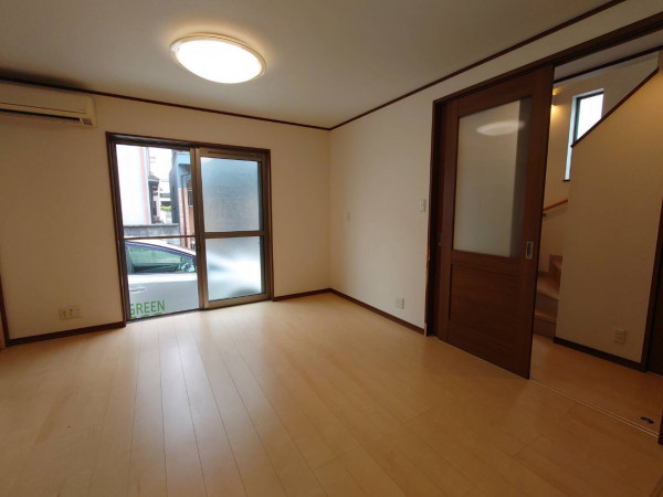 岸和田市中之浜町、中古一戸建ての画像です
