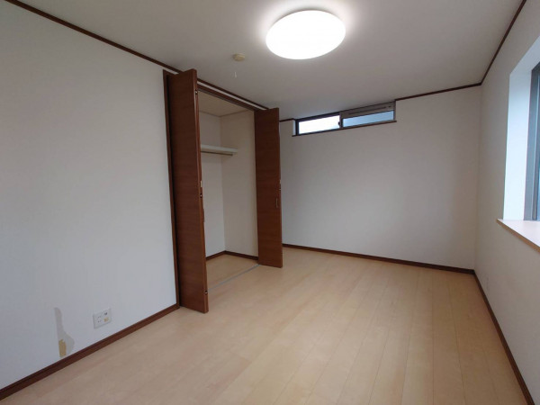 岸和田市中之浜町、中古一戸建ての画像です