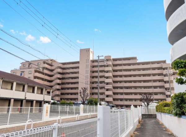 岸和田市上野町東、マンションの画像です
