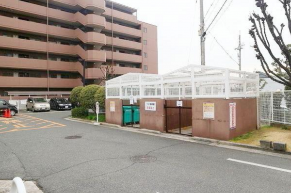 岸和田市上野町東、マンションの画像です