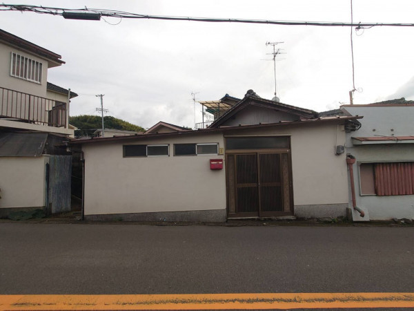 和泉市国分町、中古一戸建ての画像です