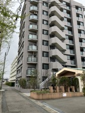 仙台市宮城野区萩野町、マンションの画像です