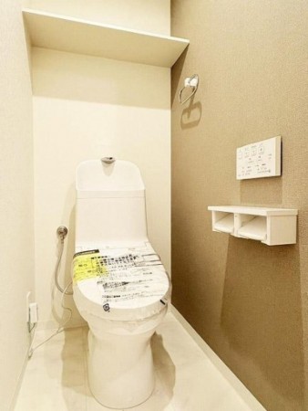 仙台市宮城野区新田、マンションのトイレ画像です