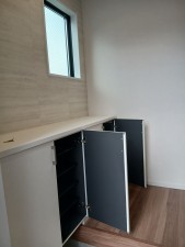 仙台市宮城野区福田町、新築一戸建ての玄関画像です