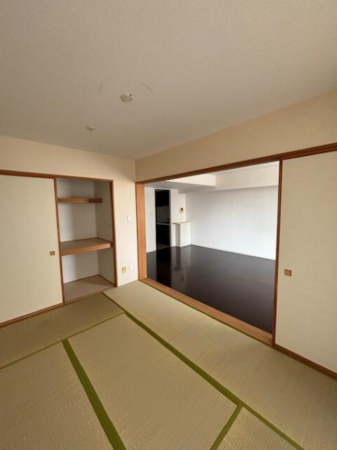 仙台市宮城野区新田東、マンションの画像です