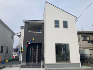 多賀城市八幡、新築一戸建ての画像です