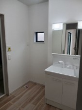 仙台市宮城野区福田町、新築一戸建ての洗面画像です