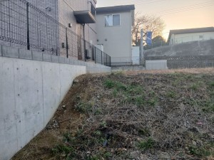 多賀城市笠神、土地の前面道路を含む現地写真画像です