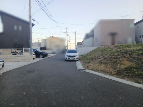 多賀城市笠神、土地の前面道路を含む現地写真画像です