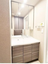 仙台市宮城野区小田原、マンションの洗面画像です