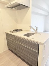 仙台市宮城野区小田原、マンションのキッチン画像です