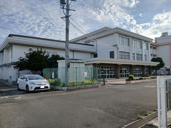 仙台市宮城野区東仙台、新築一戸建ての小学校画像です