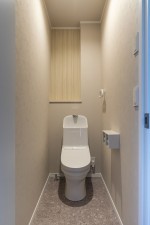 塩竈市南錦町、新築一戸建てのトイレ画像です