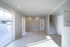 塩竈市南錦町、新築一戸建ての居間画像です