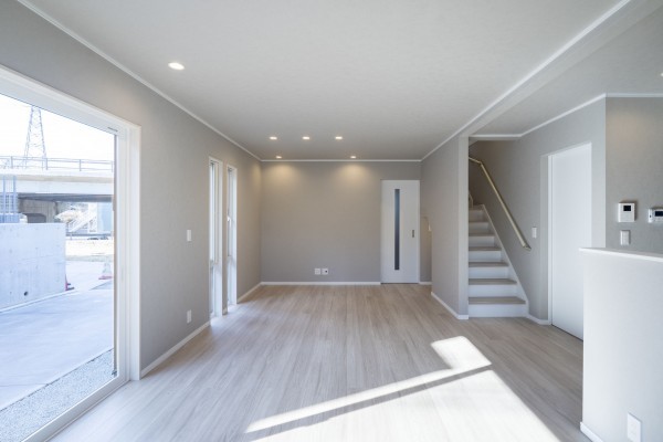 塩竈市南錦町、新築一戸建ての居間画像です