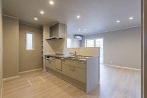 塩竈市南錦町、新築一戸建てのキッチン画像です