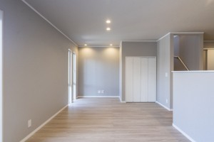 塩竈市南錦町、新築一戸建ての居間画像です