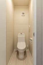 塩竈市南錦町、新築一戸建てのトイレ画像です