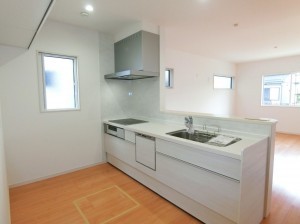 多賀城市伝上山、新築一戸建てのキッチン画像です