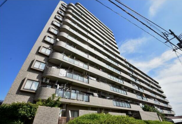 多賀城市下馬、マンションの画像です