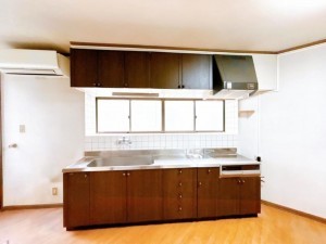 多賀城市八幡、中古一戸建てのキッチン画像です