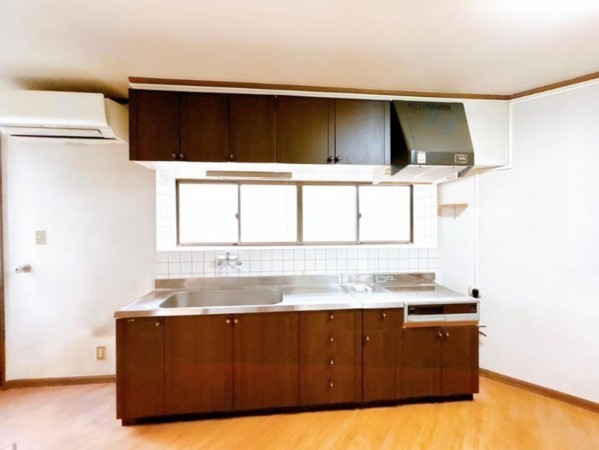 多賀城市八幡、中古一戸建てのキッチン画像です