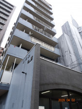 仙台市宮城野区鉄砲町西、マンションの外観画像です