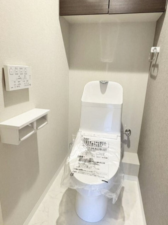 仙台市宮城野区原町、マンションのトイレ画像です