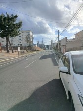 多賀城市高崎、土地の前面道路を含む現地写真画像です