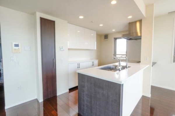 仙台市、マンションのキッチン画像です